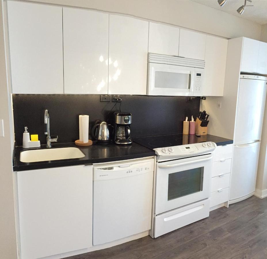 Stylish And Bright 2Br Condo In The Heart Of Downtown Toronto Buitenkant foto